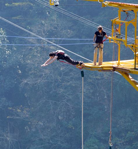 The Huge Magic Bungee: A Must-Try Adventure for Adrenaline Junkies